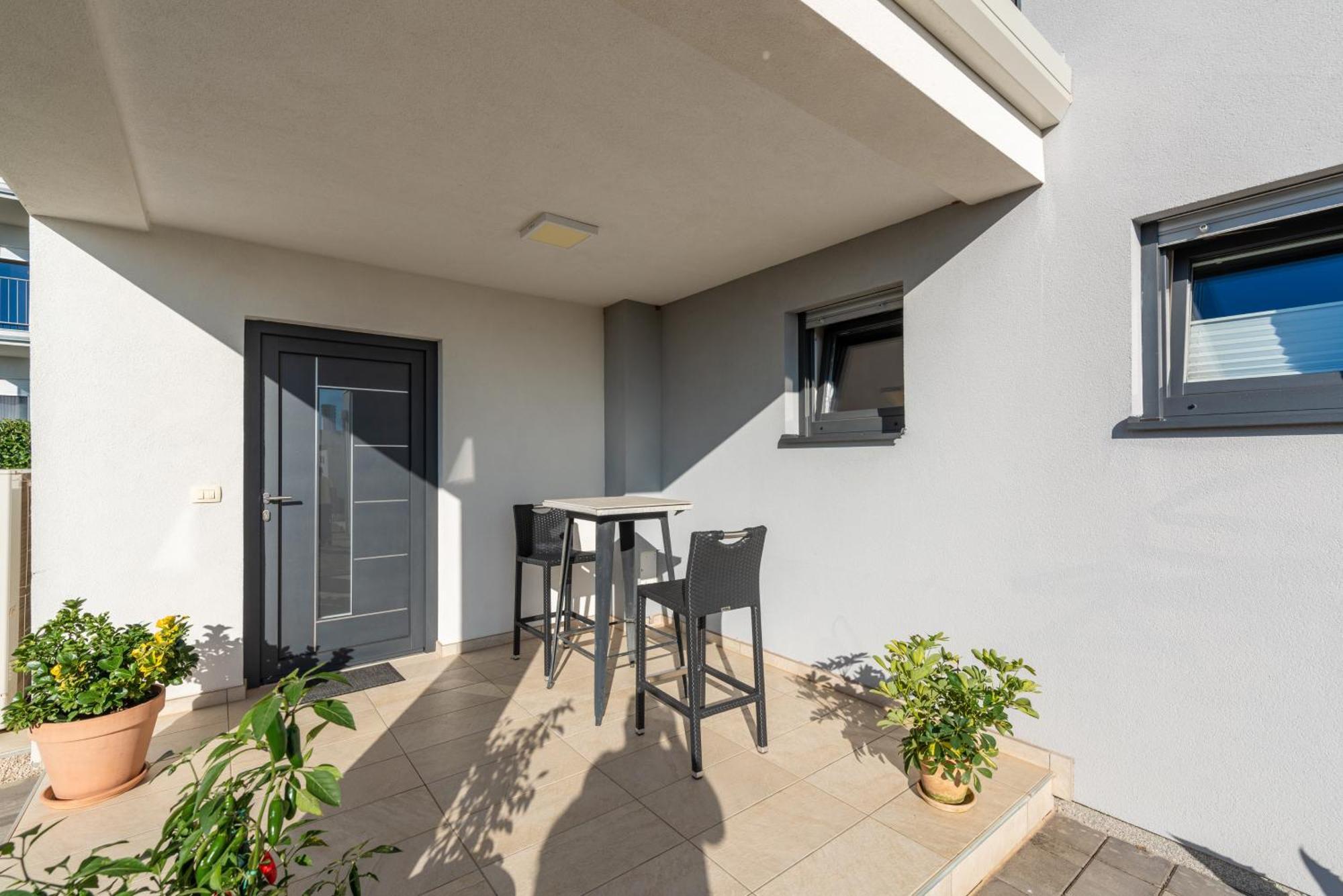 Apartment Lunne Novigrad  ภายนอก รูปภาพ