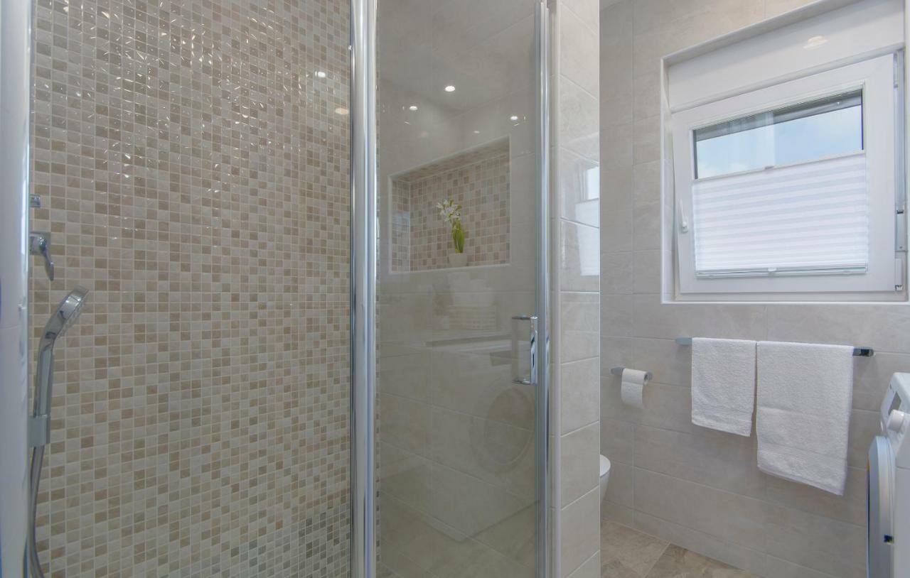Apartment Lunne Novigrad  ภายนอก รูปภาพ