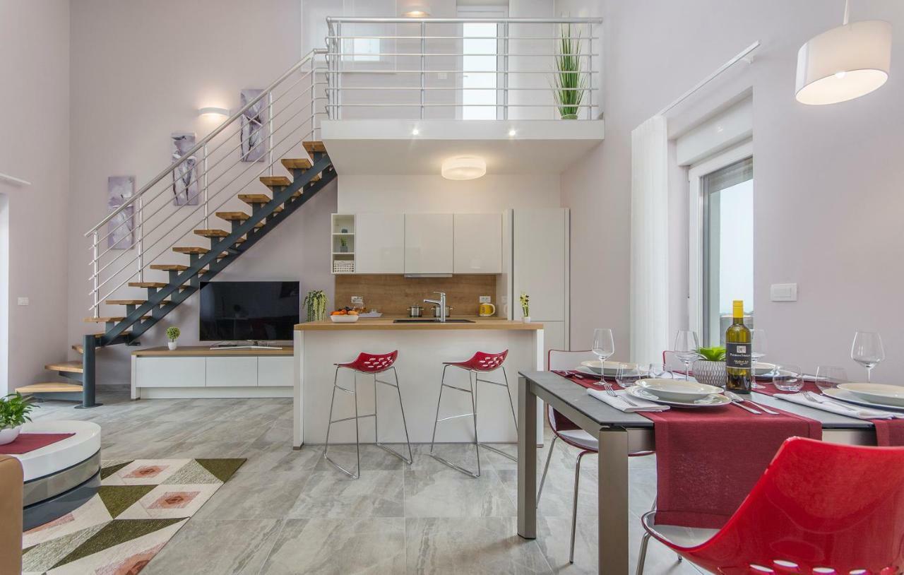 Apartment Lunne Novigrad  ภายนอก รูปภาพ