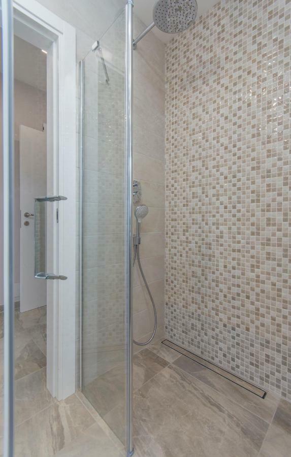 Apartment Lunne Novigrad  ภายนอก รูปภาพ