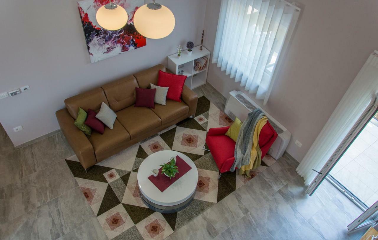 Apartment Lunne Novigrad  ภายนอก รูปภาพ